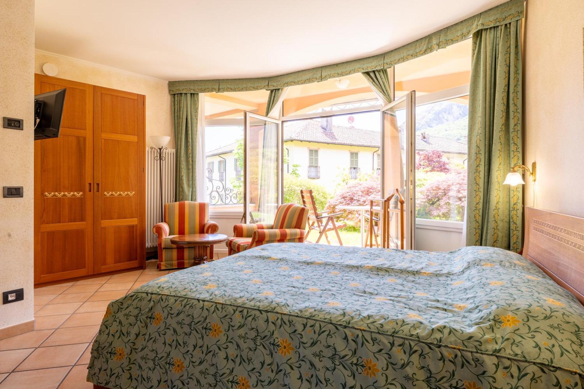 Royal Hotel 3*